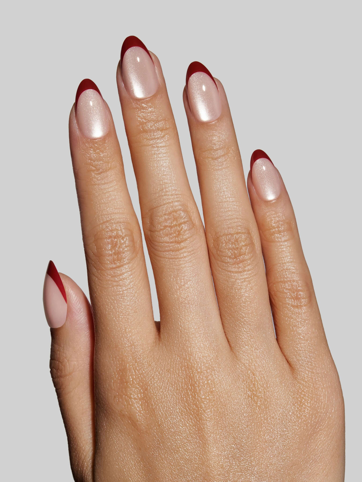 Celebritips Rouge Crystal Short Almond Press-On Nails Holiday 2026