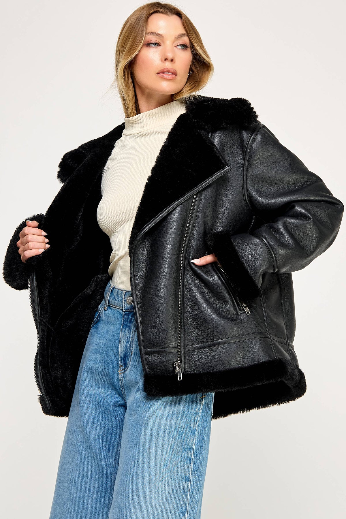 🖤 Liam Pilot Jacket – Oversized Shearling Vegan Leather