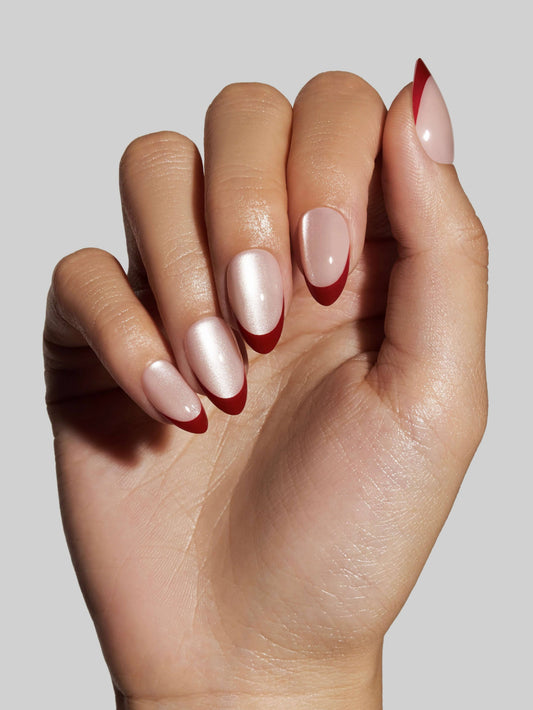 Celebritips Rouge Crystal Short Almond Press-On Nails Holiday 2026